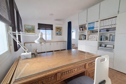 ca44e776b9c582b0d15a60e0c67c4cd2 - 32