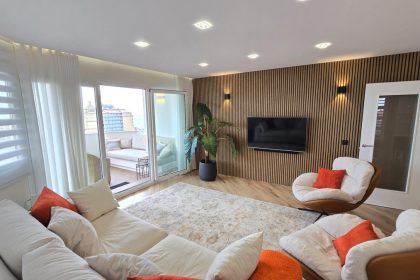 cae542792d8b09d99b55816650aa4100 - 17