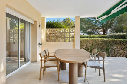 caf556ec0b8af8b2f13ae8a660f9efbd - 2