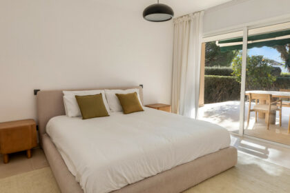 caf556ec0b8af8b2f13ae8a660f9efbd - 20