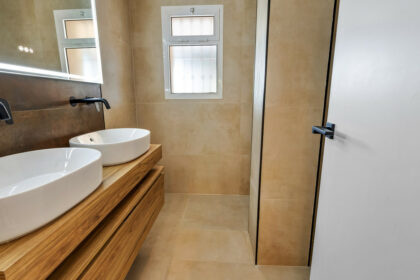 caf556ec0b8af8b2f13ae8a660f9efbd - 26