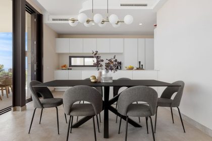 cb4aa1c2ad956267b061439f245783ea - 12