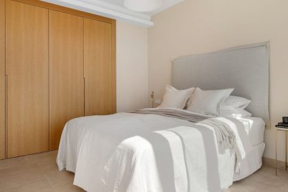 cb4aa1c2ad956267b061439f245783ea - 19