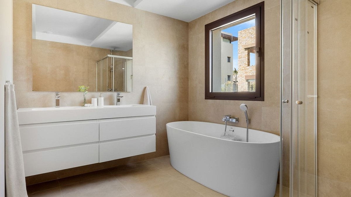 cb4aa1c2ad956267b061439f245783ea - 20