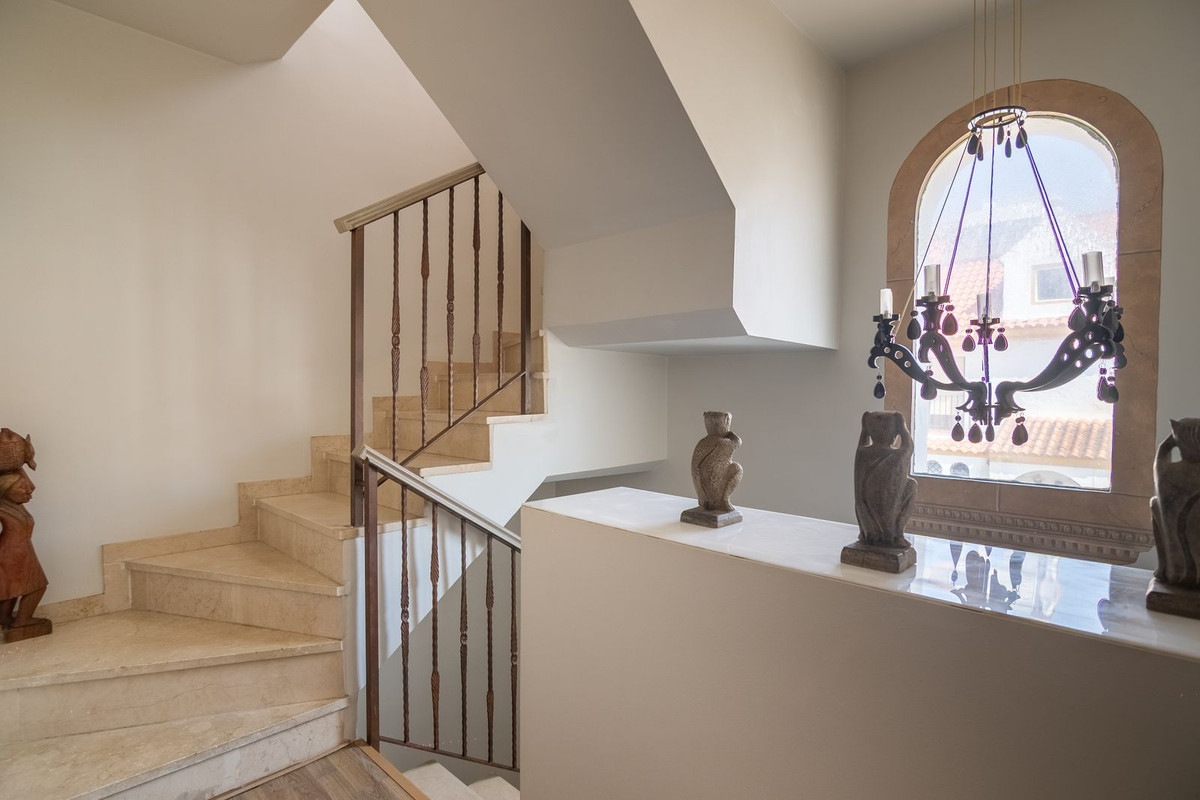 cb4ce16126278e94f5a42db4d1b8dcef - 19