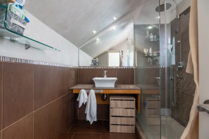 cb4ce16126278e94f5a42db4d1b8dcef - 20