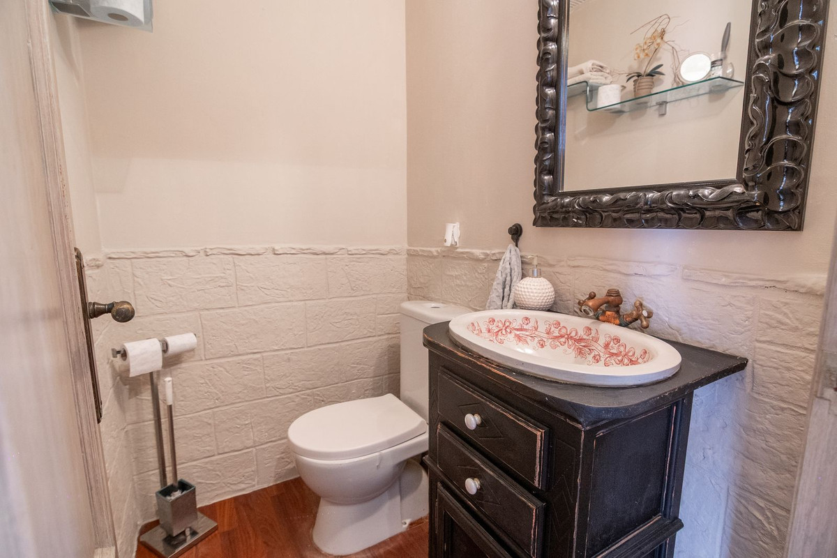 cb4ce16126278e94f5a42db4d1b8dcef - 21