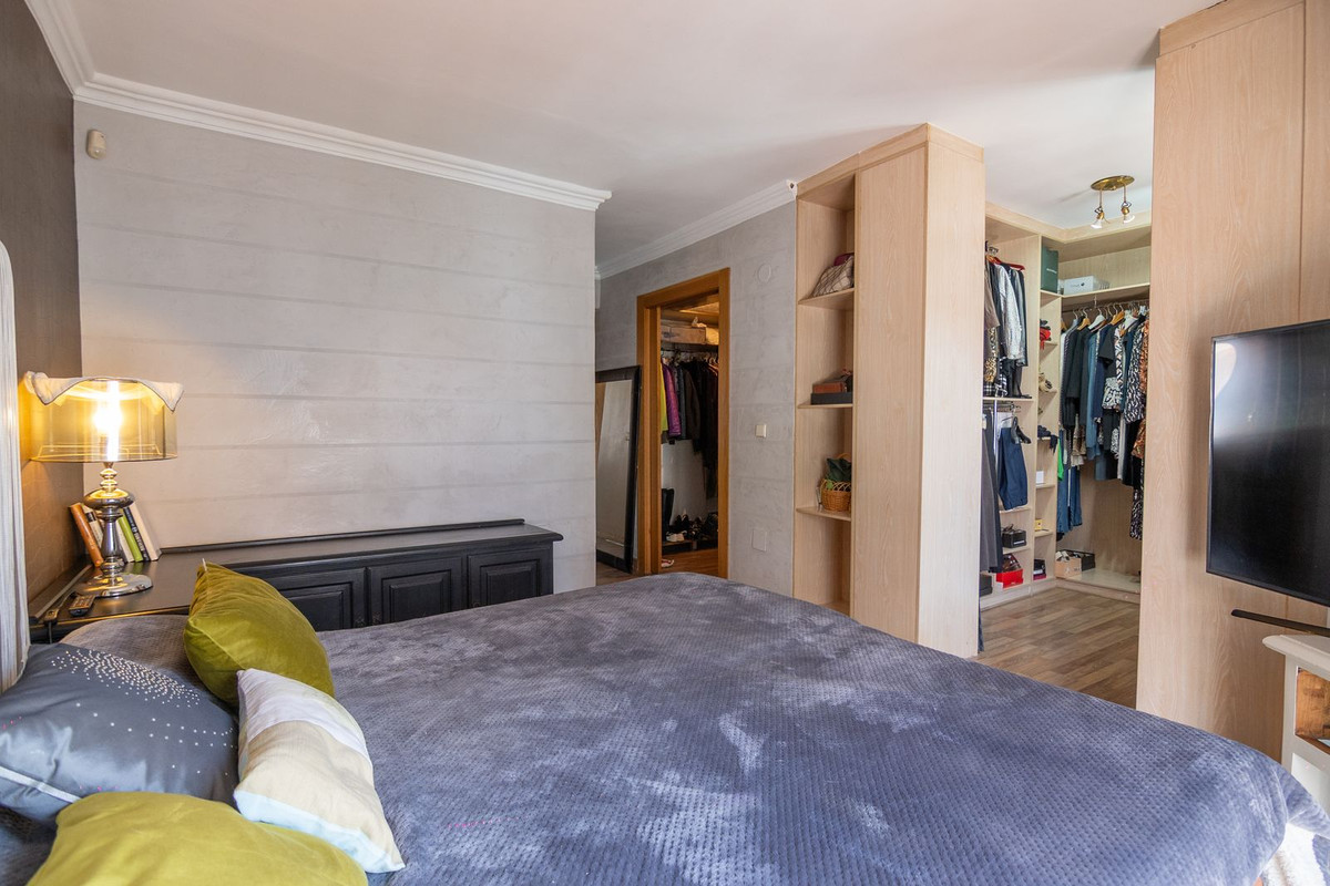 cb4ce16126278e94f5a42db4d1b8dcef - 27