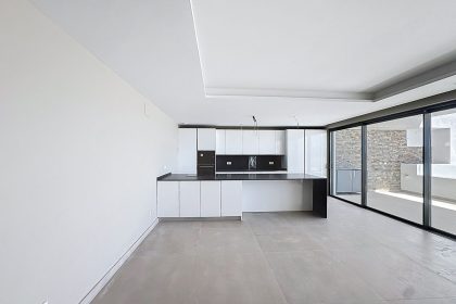 cb627aacaccae5cd12a6ba7f558cab59 - 20