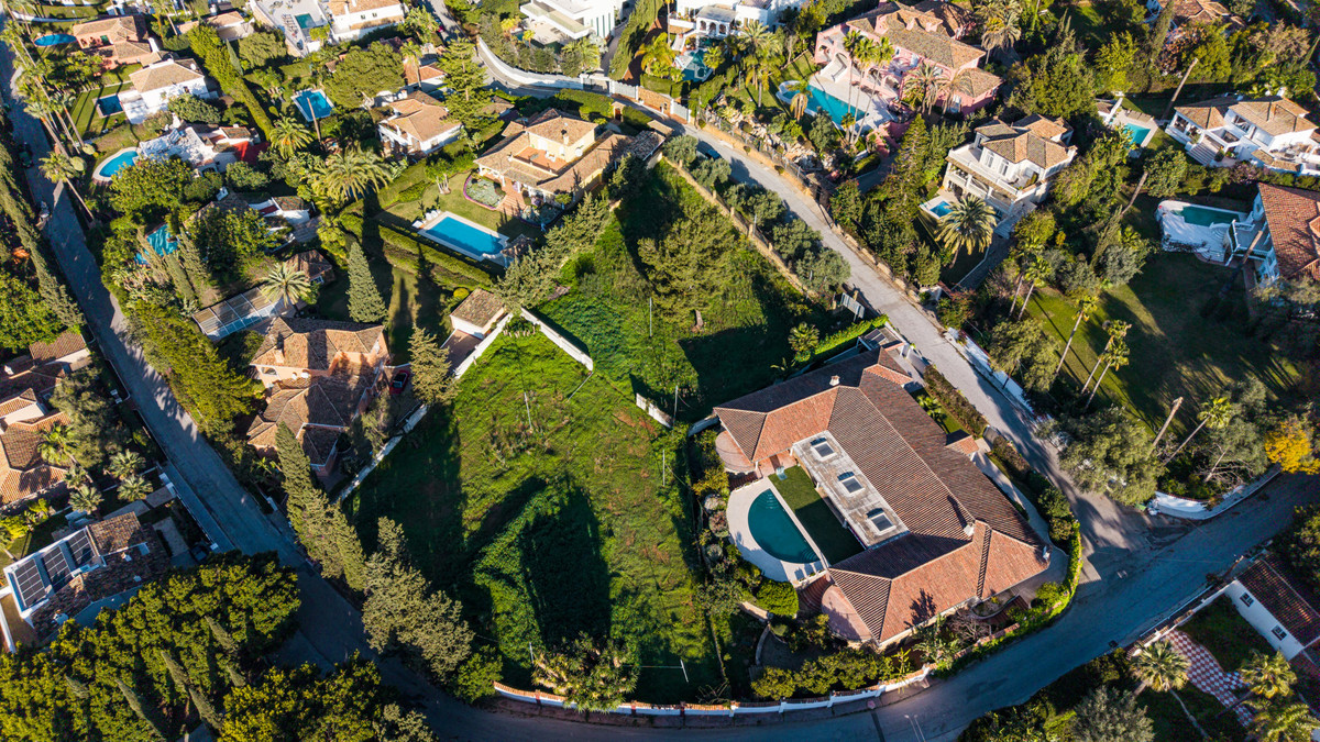 cb9d7b86e20c14daf4ed53c5a2d0d295 - 3