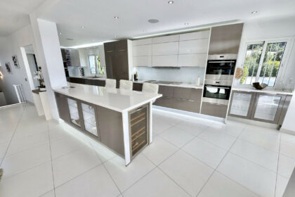 cbb7f4f39e2d4dcf25c9157b515f6353 - 10