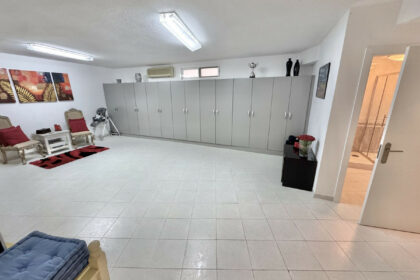 cbb7f4f39e2d4dcf25c9157b515f6353 - 26