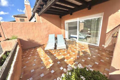 cbfbc7bf5b90e553965c09f9f7f82c12 - 18