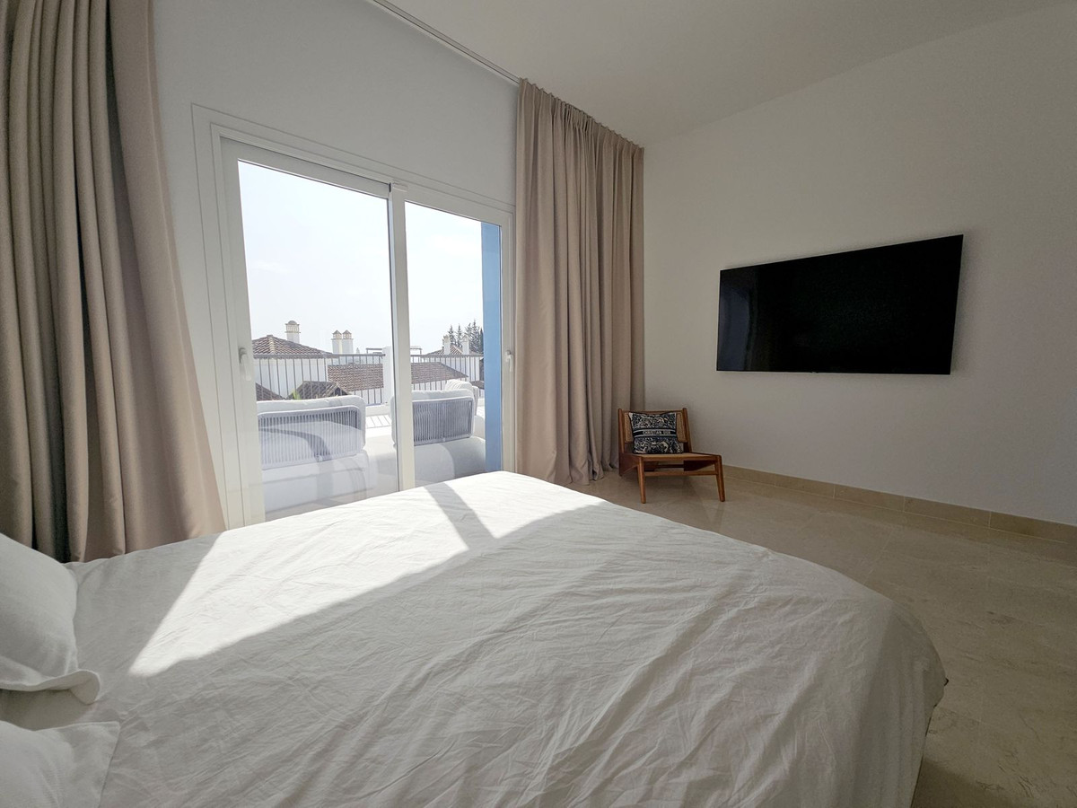 cc158df9154391bededdd1e8dc968ecc - 12