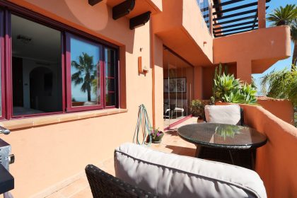 cc1ae8e1ed79adc2454397237116aff5 - 18