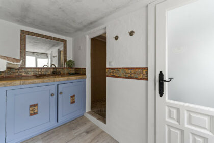 ccb5b3019adfeccb9379d29255d1e284 - 23