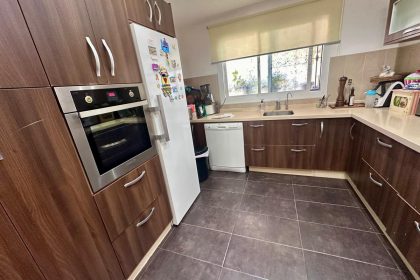 cce2c6425dea4fbd2200a41a7cd6ae15 - 11