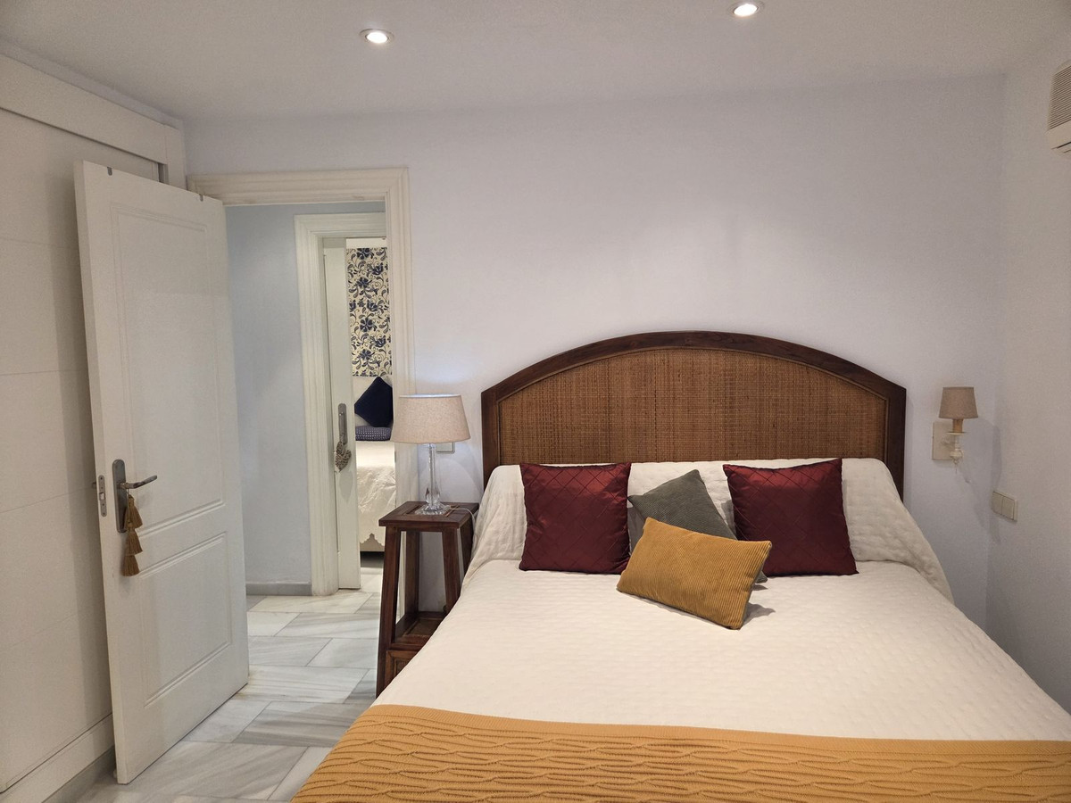 cda318c33a2785bc5404cc644833c6eb - 21