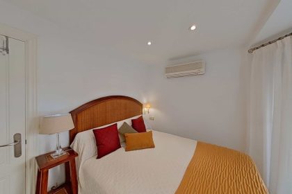 cda318c33a2785bc5404cc644833c6eb - 24