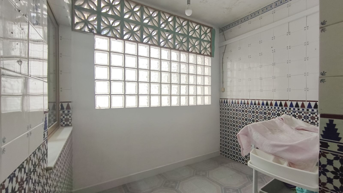 cdf71db21730d916038e4fa95a3aa0c8 - 11