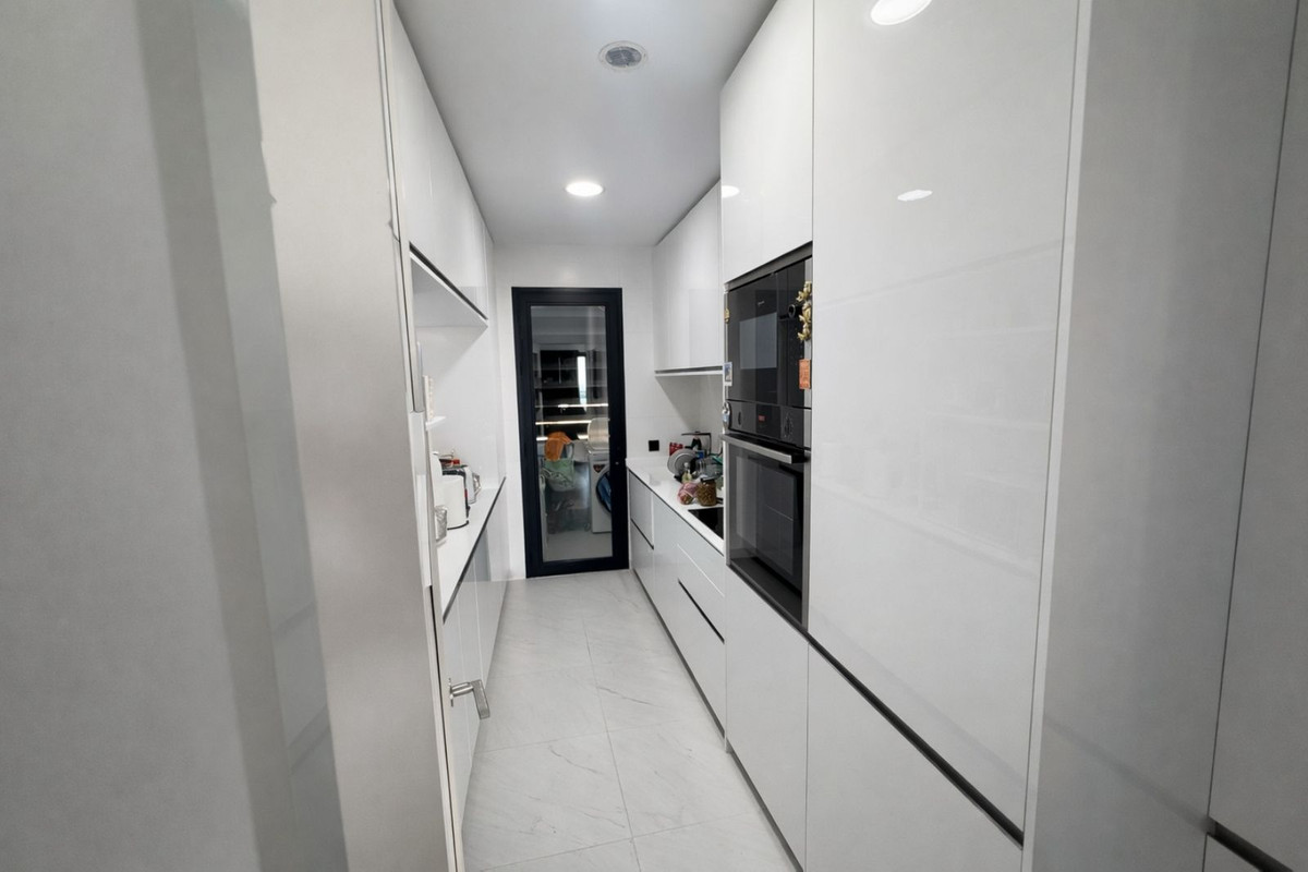 ce1c05f5e0097d844134ed57fb39e470 - 9