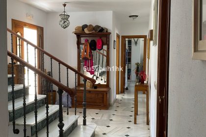 ce6be5ea6cde7df237a1a4d2ab0eb7d7 - 9