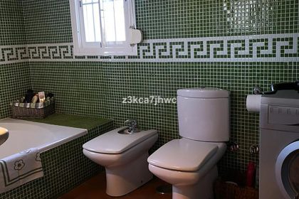 ce76da572e9fac4aa7a14d1ff4a4ce0d - 16