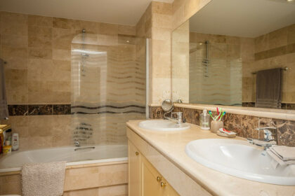 ce87f97543bb37b59479bb63f6ac0b82 - 8