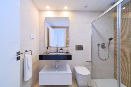 cea70ca02426d7712c5df18c05525f98 - 18