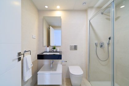 cea70ca02426d7712c5df18c05525f98 - 20