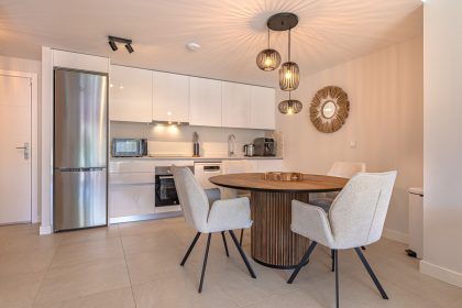 cebc6cc4d2f5b8674a304e74b07c75fc - 8