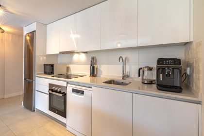 cebc6cc4d2f5b8674a304e74b07c75fc - 9