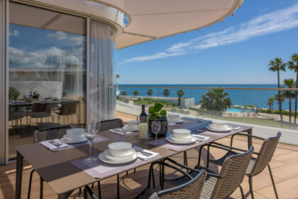 cedd8ff9226df36f14a3fdd7a0b1b633 - 24