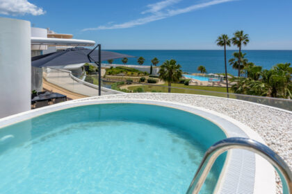 cedd8ff9226df36f14a3fdd7a0b1b633 - 30