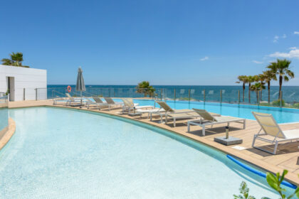 cedd8ff9226df36f14a3fdd7a0b1b633 - 42