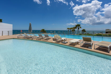 cedd8ff9226df36f14a3fdd7a0b1b633 - 43