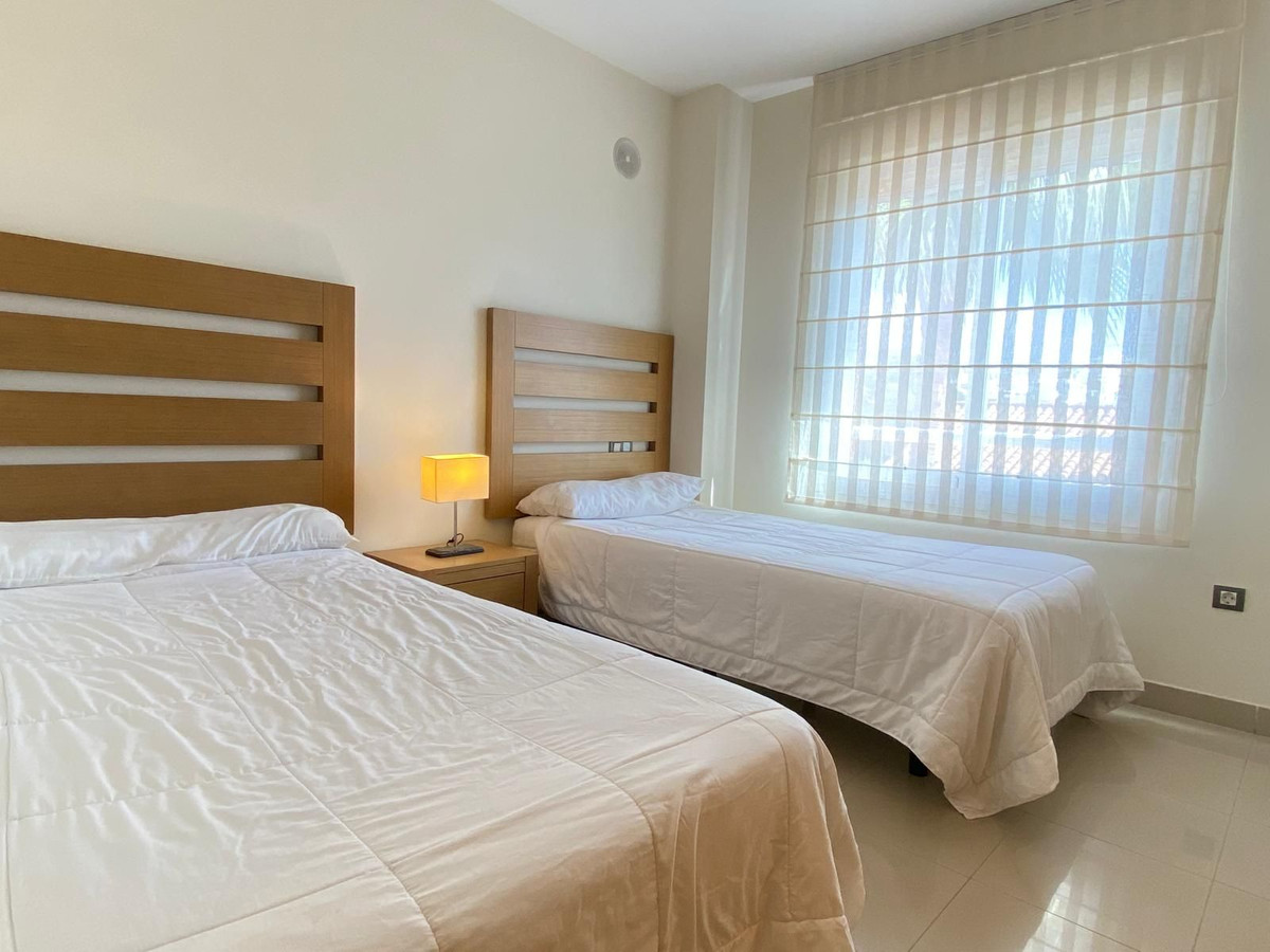 cfa305336f050462d06b5adf621994d6 - 16