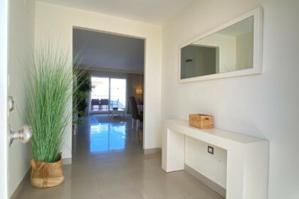 cfa305336f050462d06b5adf621994d6 - 2