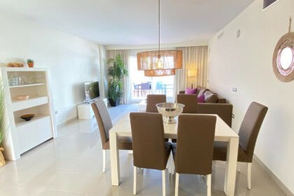 cfa305336f050462d06b5adf621994d6 - 3