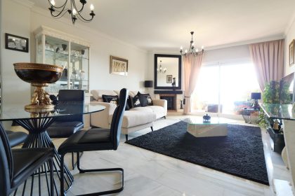 cfbd180ea7d94fe1fb90174eab677962 - 13