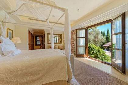 d06979369b6398189c6add4d980d9f6a - 14