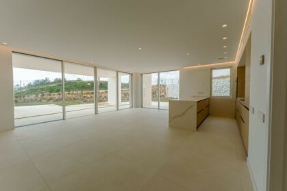 d1308146a6f9f23e4a33e5fa7b599c32 - 2