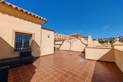 d1431d840938cffeaa9e400d066f3ff4 - 19