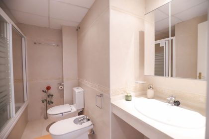 d15fc8f9e66b2bc3e3c2a71ce014b7db - 13