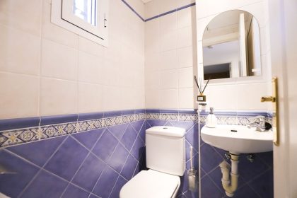 d15fc8f9e66b2bc3e3c2a71ce014b7db - 17