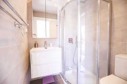 d15fc8f9e66b2bc3e3c2a71ce014b7db - 9