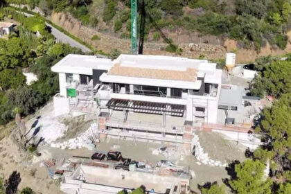 d1e73daae03b0ea8a57ebcefcb631f24 - 13