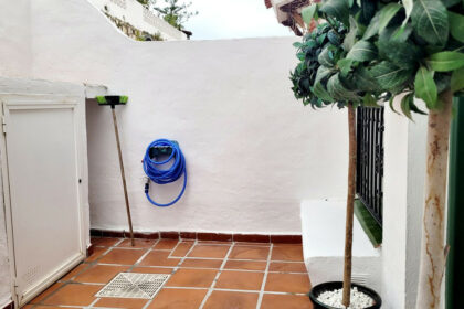 d2322116ca1405a0a3b9f29ffdf05a1a - 21