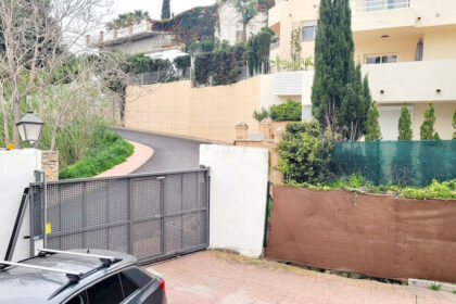 d2322116ca1405a0a3b9f29ffdf05a1a - 8