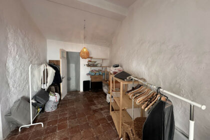 d2808c0e4b54a51f15aabf7aaf197913 - 26